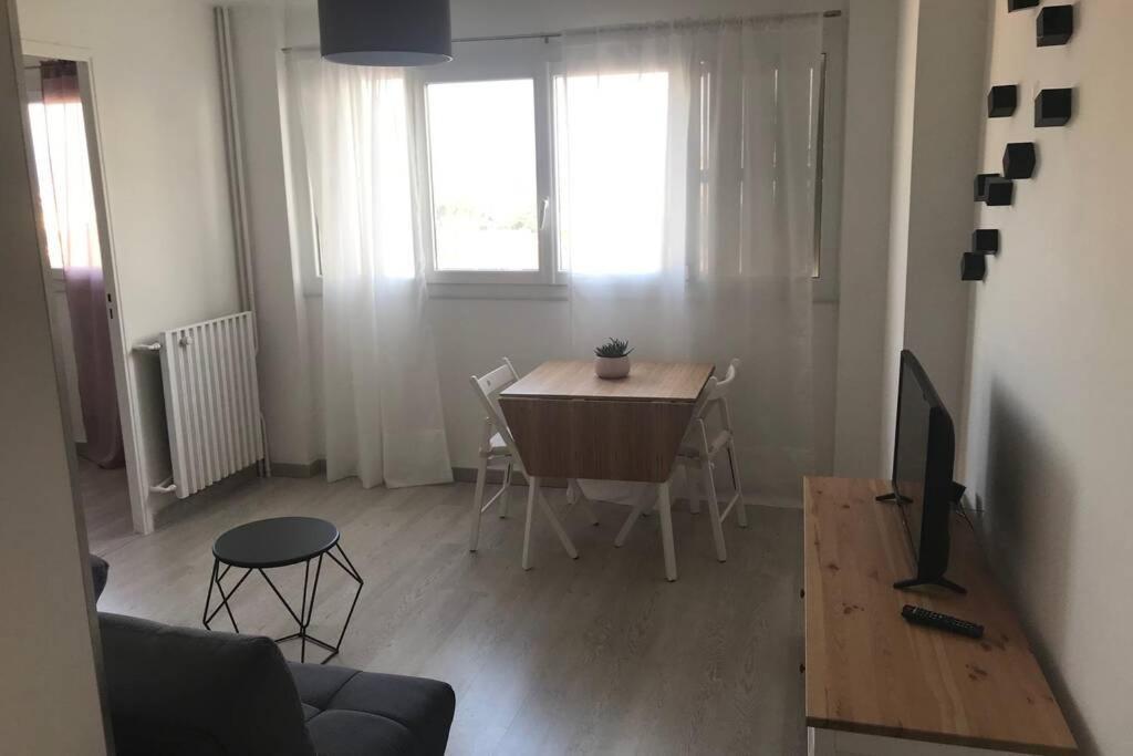 Bel Appartement T3 Mourillon A 5 Min Des Plages - Vue Mer Тулон Экстерьер фото